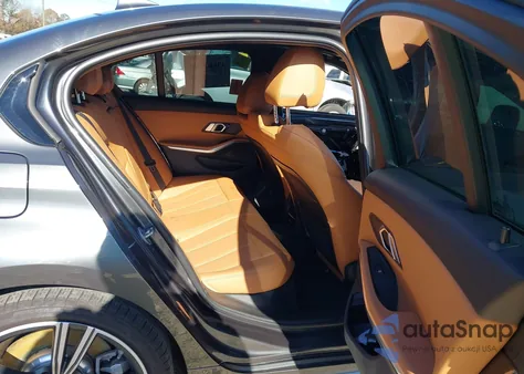 2022 BMW 3 Series 330E из США, поврежденный, VIN 3MW5P7J07N8C55523